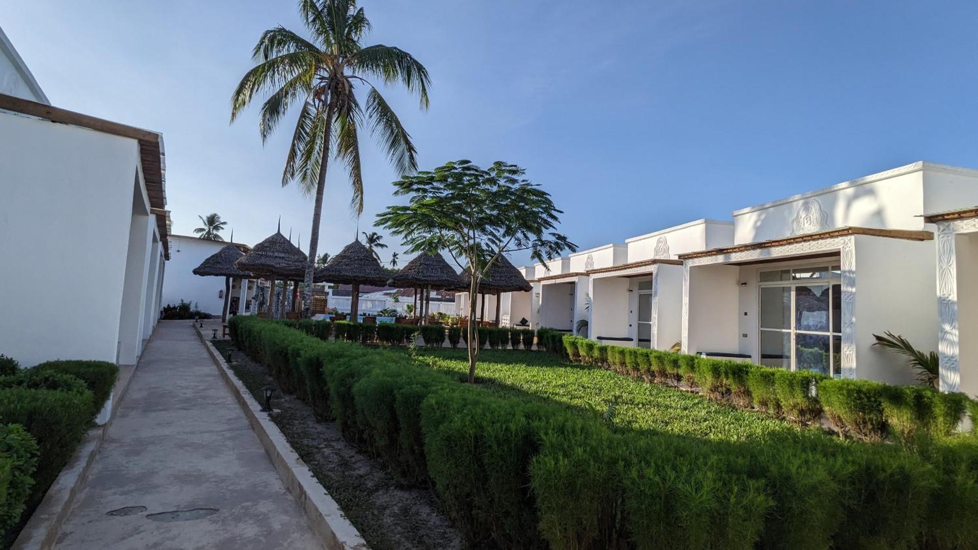 Mafia Dream Hotel Kilindoni Exterior photo